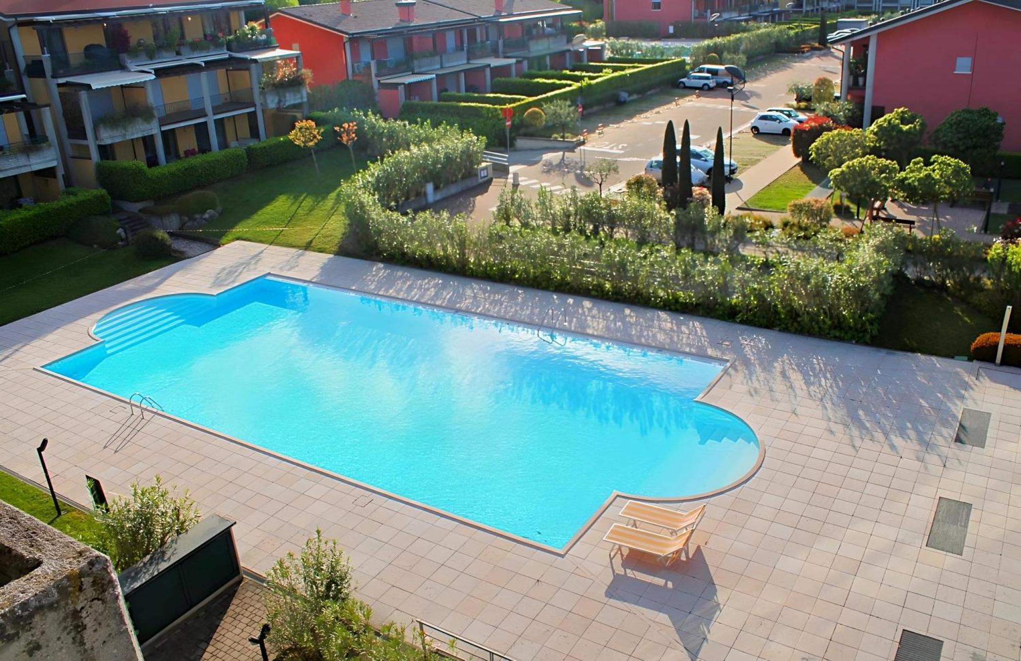 Desenzanoloft Official Partner Marriott Homes & Villas - Paradise Lake View In A 5 Pools Exclusive Residence Desenzano del Garda Eksteriør bilde